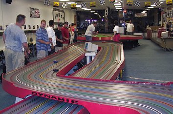 Slot cars (32k)